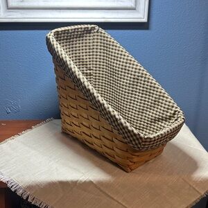 Longaberger Woven Basket with Checkered Liner excellent cond
